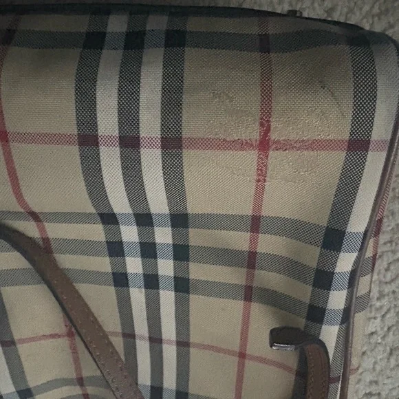 Burberry Tan and Red Check Shoulder Bag - Picture 5 of 9